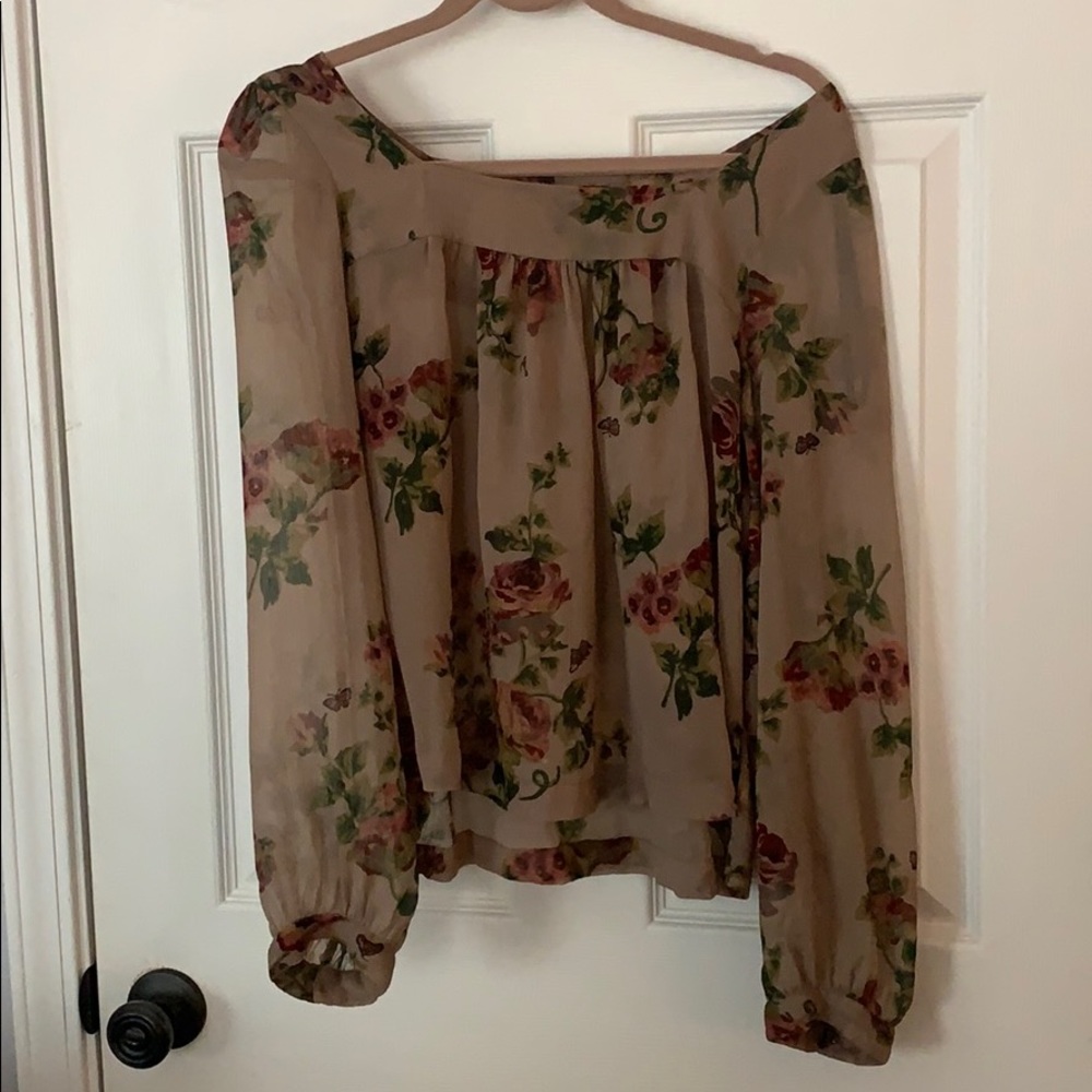 ROMANTIC Jessica Simpson Flowy Blouse Size L